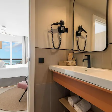Hotel Akquaaa Boutique Calafell