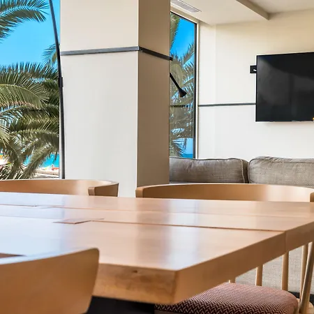 Akquaaa Boutique Hotel 4*
